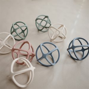 Mushie bitering Ball - Dove Gray