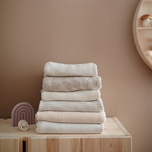 Mushie strikket babyteppe - Honeycomb Beige