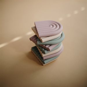 Mushie biteleke Rainbow - Cambridge Blue